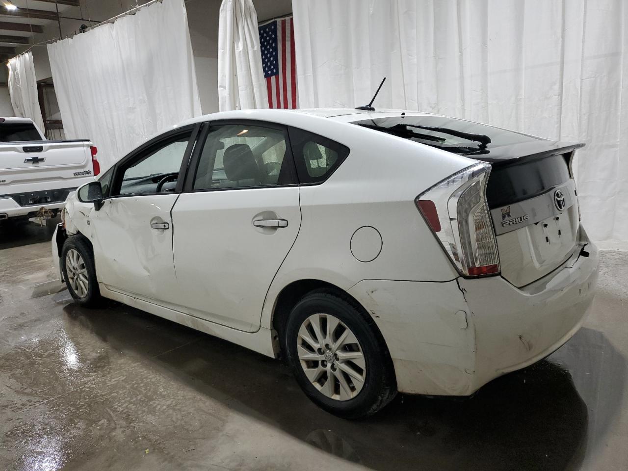 2013 Toyota Prius Plug-In - Image 2