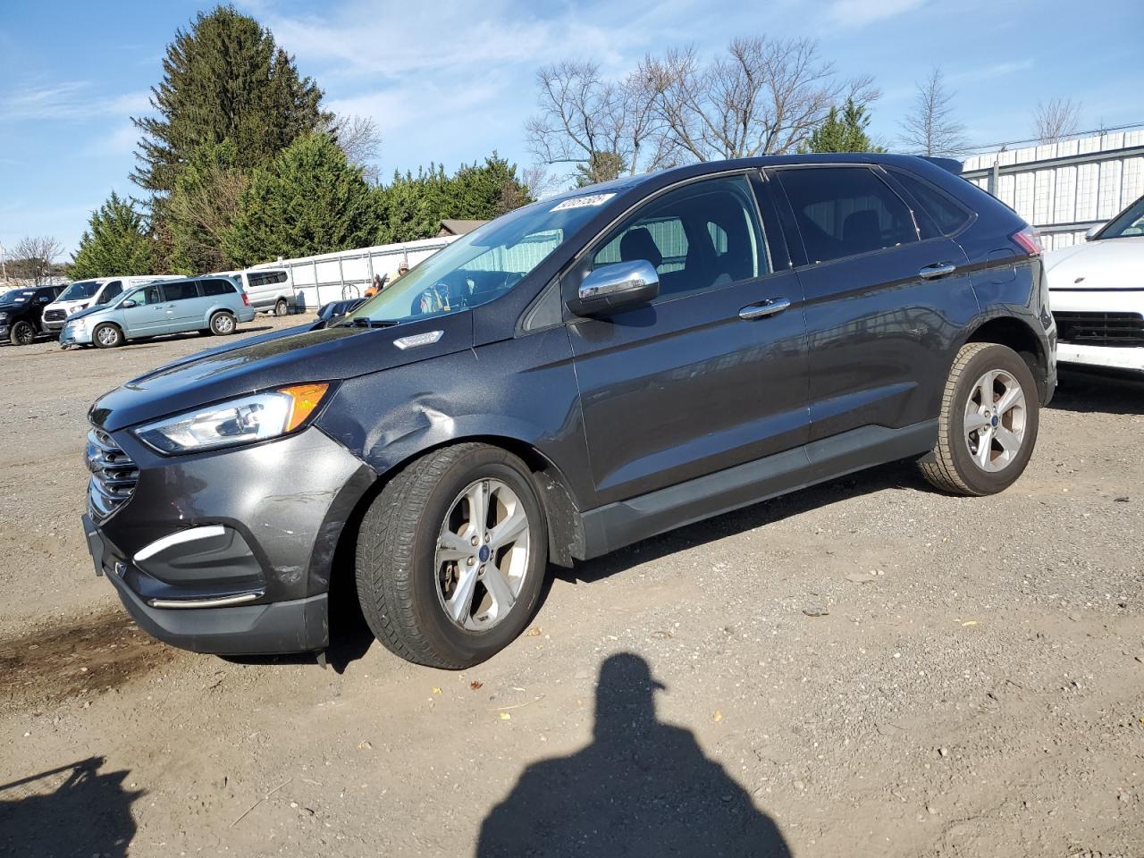 2020 Ford Edge Se