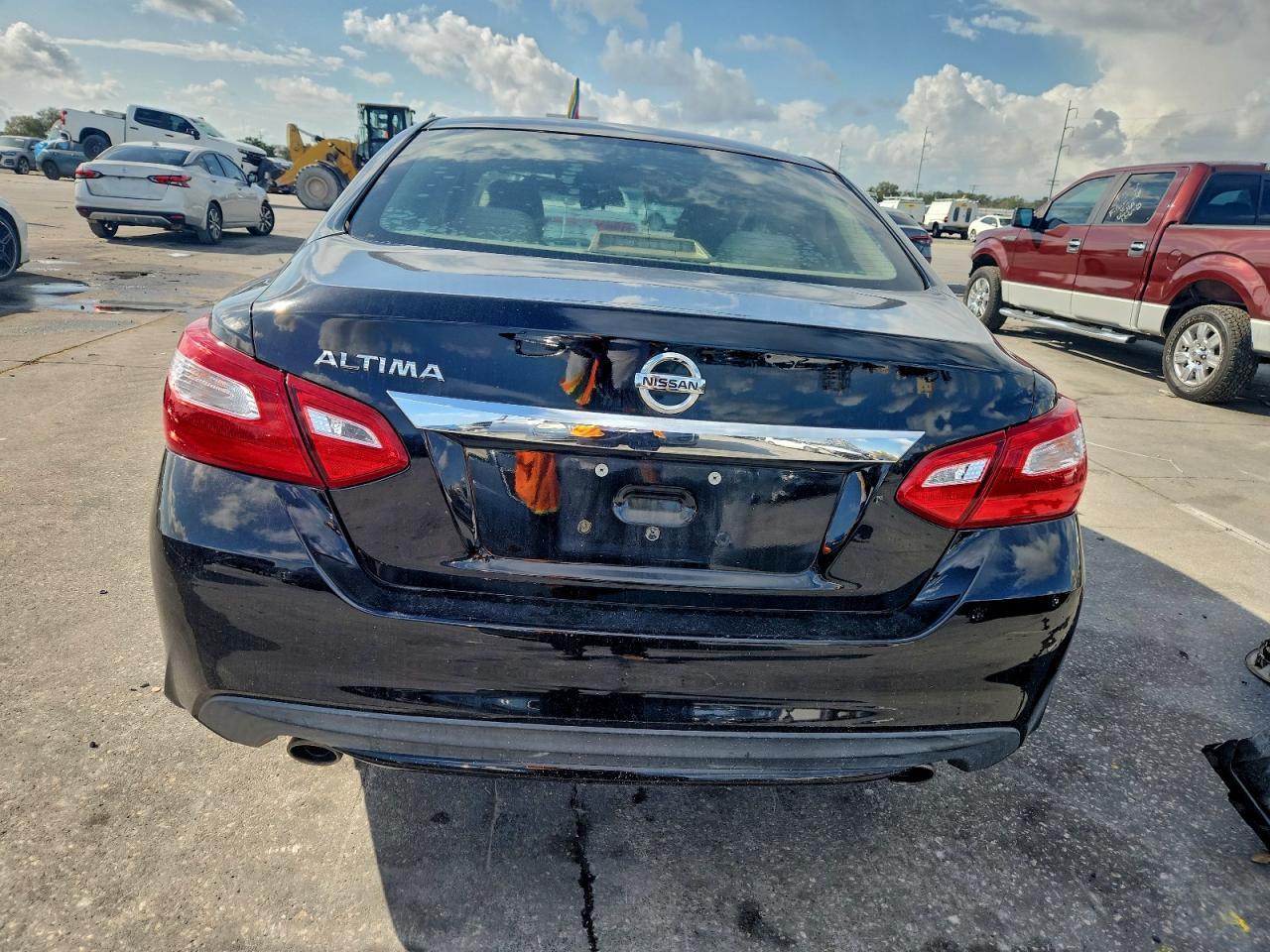 2017 Nissan Altima 2.5 - Image 6