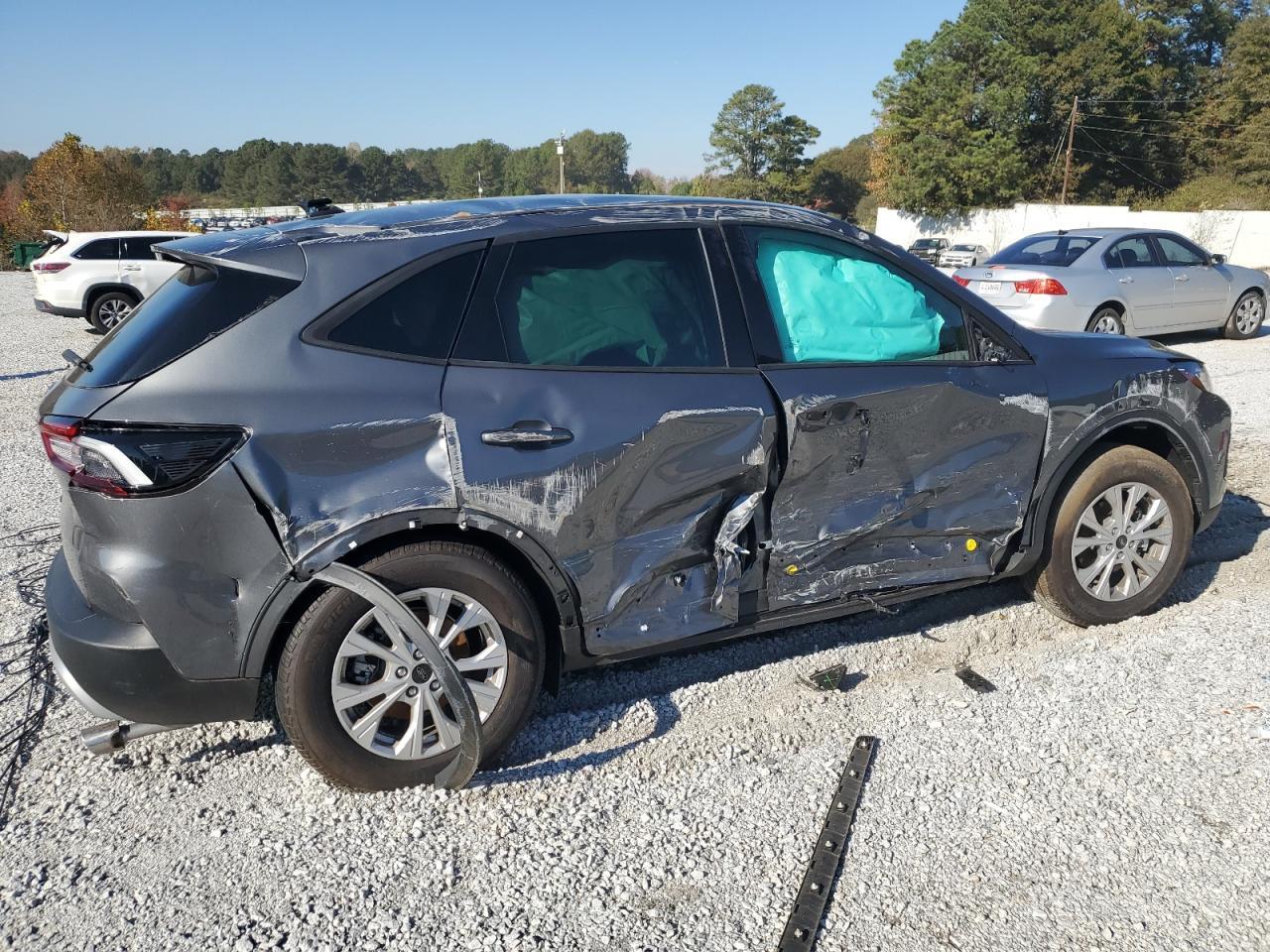 2025 Ford Escape Active - Image 3