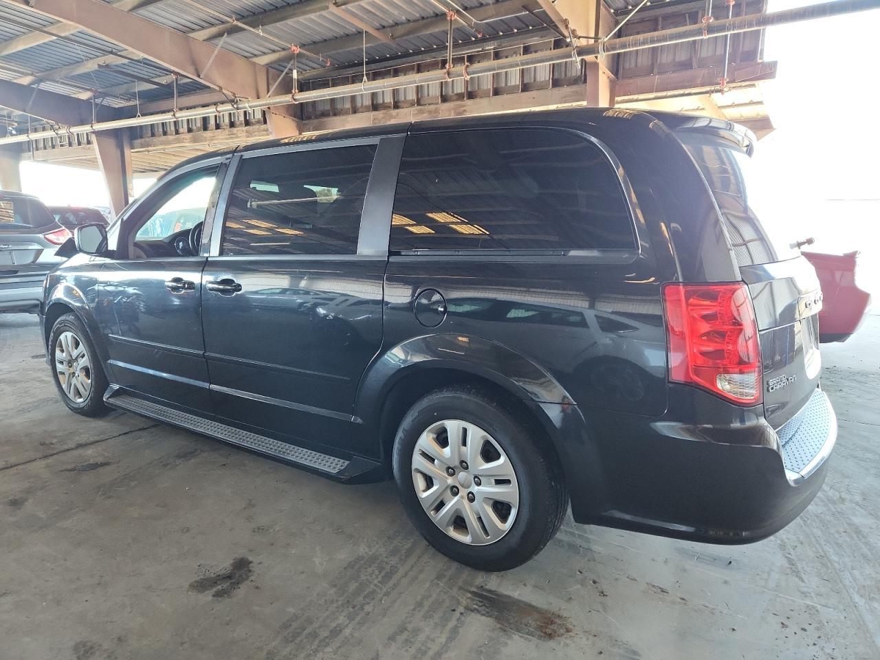 2016 Dodge Grand Caravan Se - Image 2