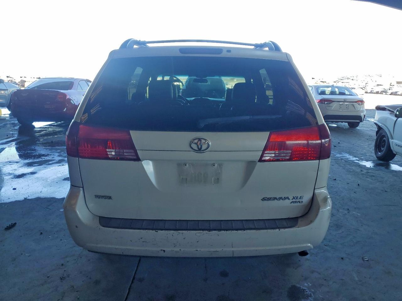 2005 Toyota Sienna Xle - Image 6