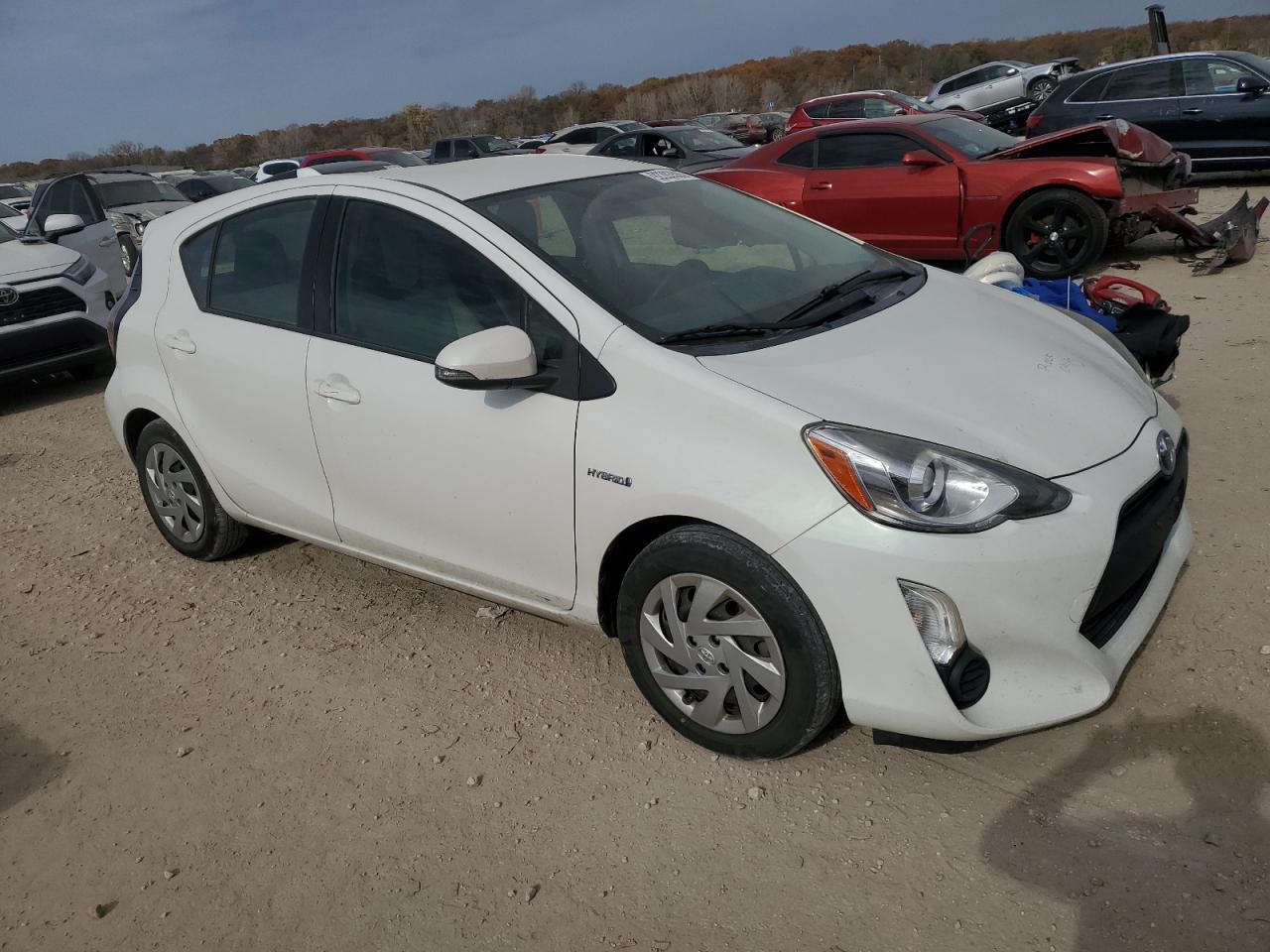 2015 Toyota Prius C - Image 4
