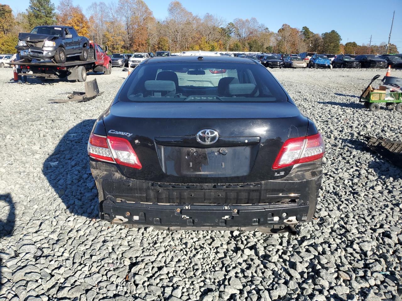 2010 Toyota Camry Base - Фото 6