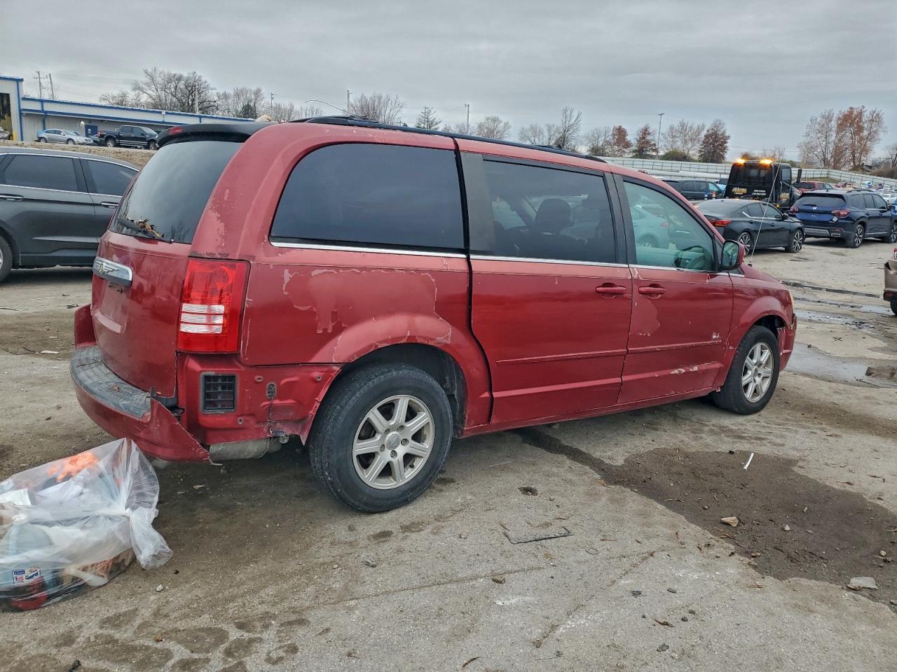 2008 Chrysler Town & Country Touring - Image 3
