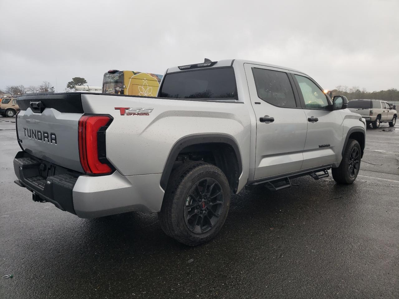 2024 Toyota Tundra Crewmax Sr - Фото 3