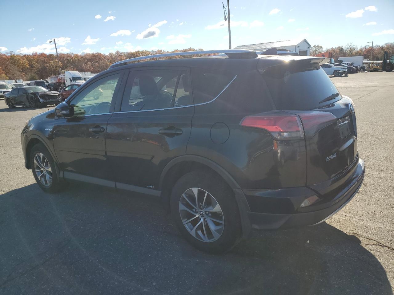 2016 Toyota Rav4 Hv Xle - Фото 2