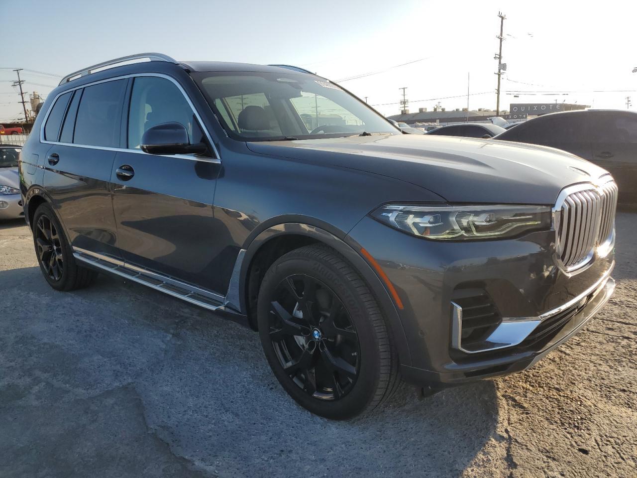2019 BMW X7 xDrive50I - Image 4