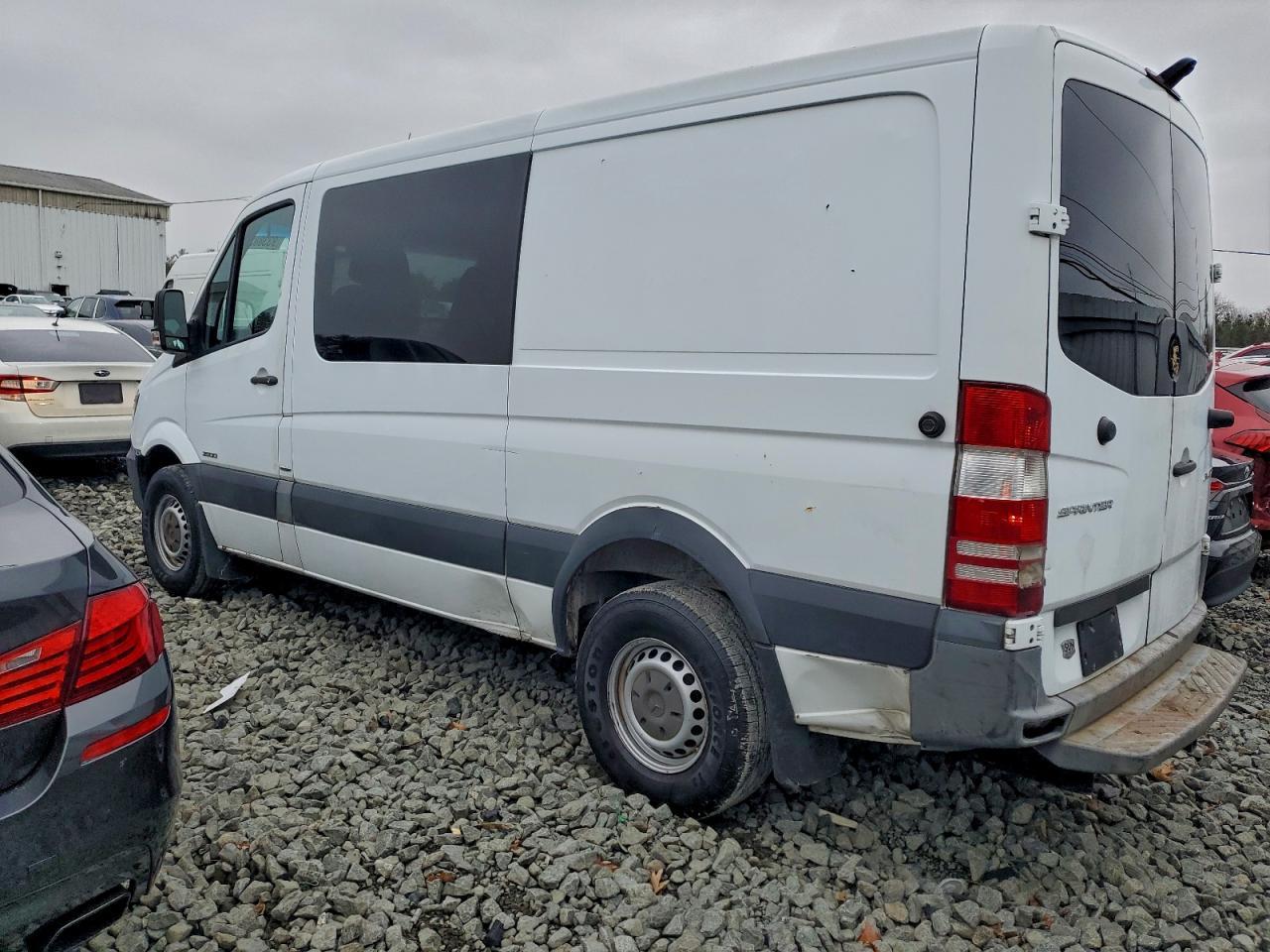 2016 Mercedes-Benz Sprinter 2500 - Image 2