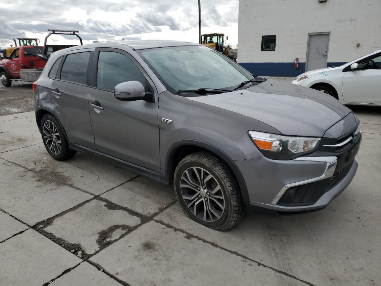 2019 Mitsubishi Outlander Sport Es - Image 4
