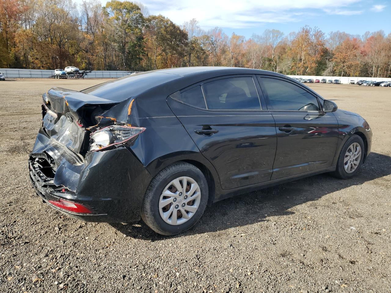 2019 Hyundai Elantra Se - Фото 3