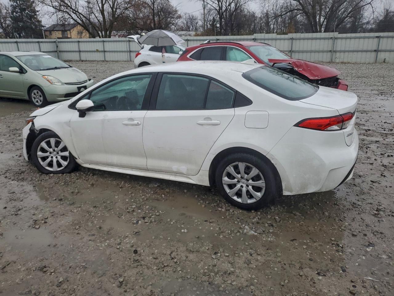 2020 Toyota Corolla Le - Фото 2