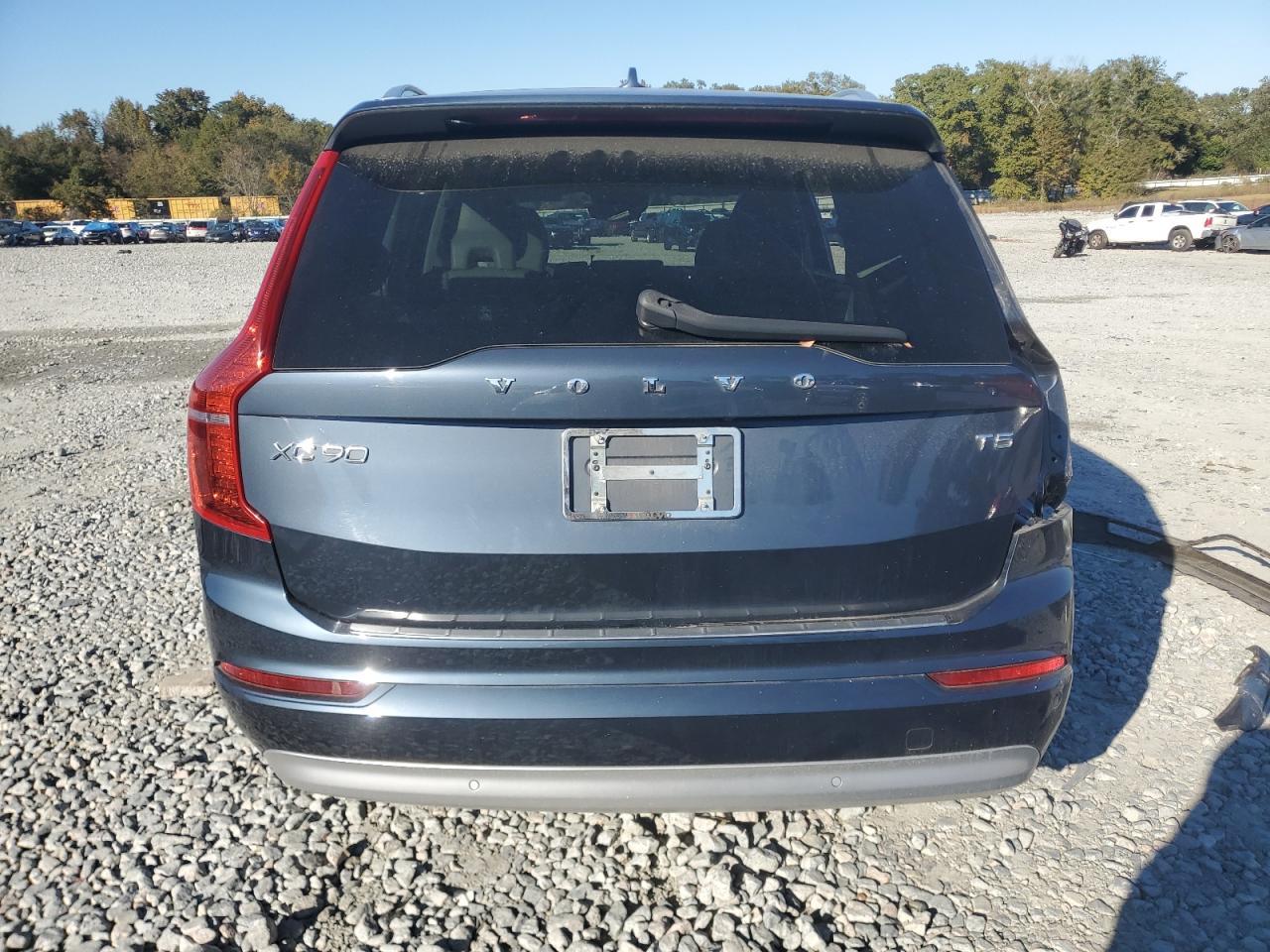 2022 Volvo Xc90 T5 Momentum - Image 6