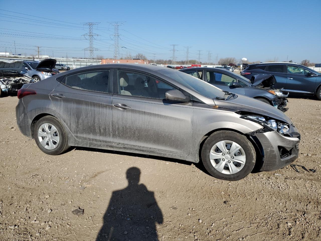 2016 Hyundai Elantra Se - Image 4