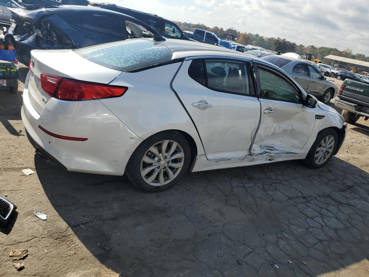 2015 Kia Optima Ex - Image 3