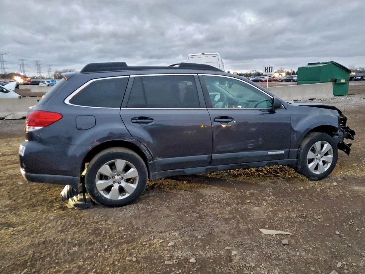 2011 Subaru Outback 2.5I Limited - Image 3