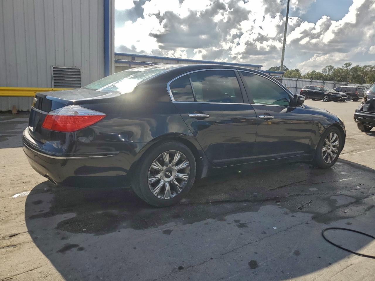 2011 Hyundai Genesis 3.8L V6 - Image 3