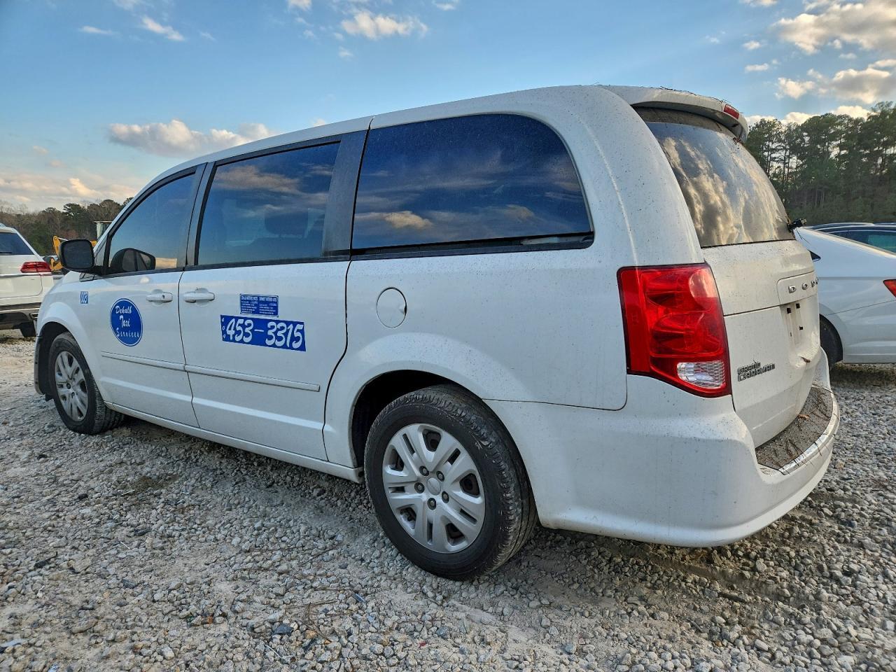 2014 Dodge Grand Caravan Se - Image 2