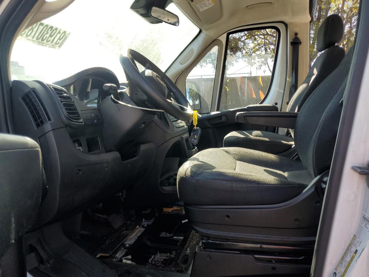 2022 Ram Promaster 2500 Delivery Van - Фото 7