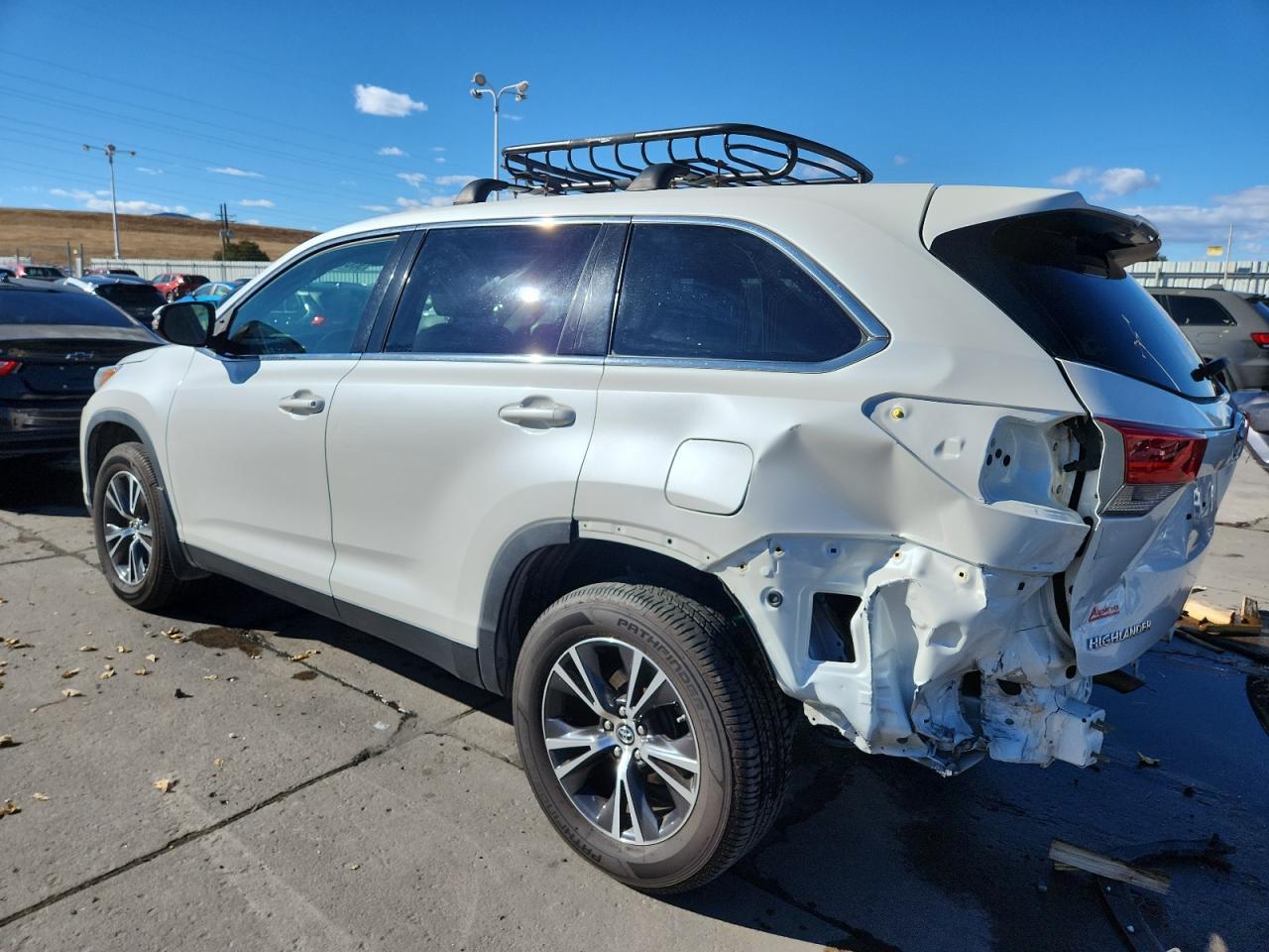 2019 Toyota Highlander Le - Фото 2