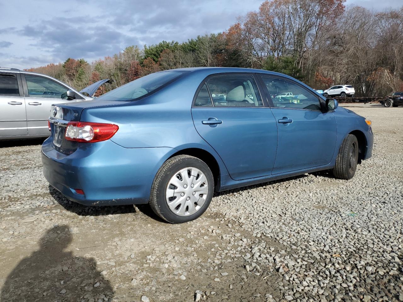 2013 Toyota Corolla Base - Image 3