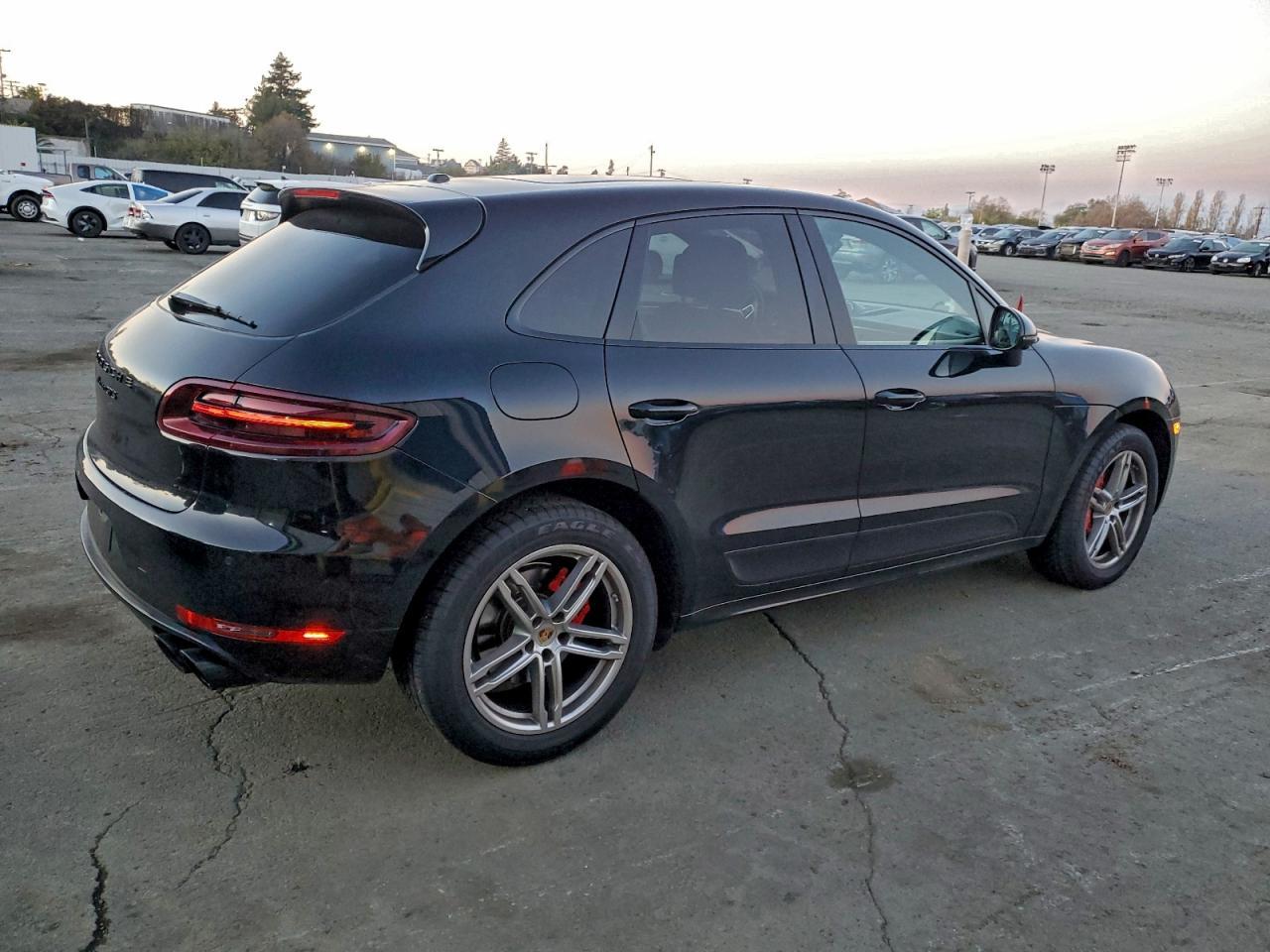 2017 Porsche Macan Gts - Image 3