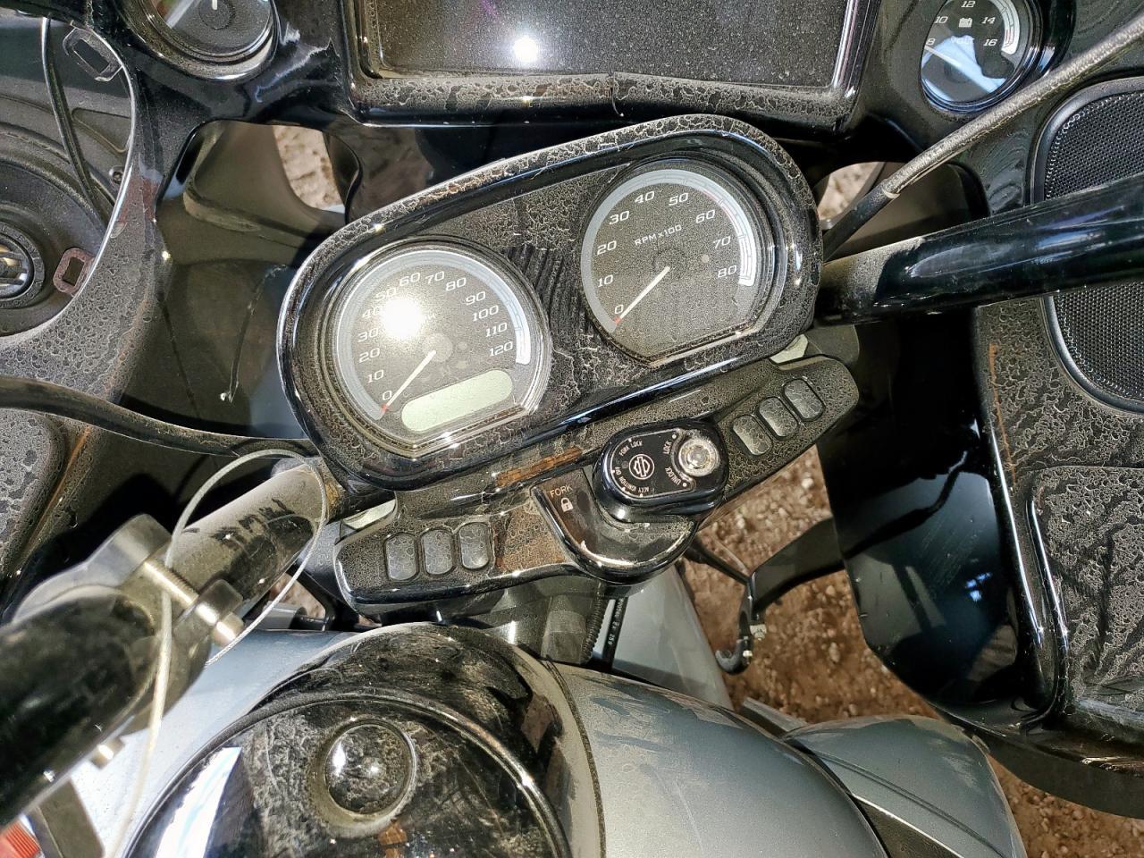 2023 Harley-Davidson Fltrk - Image 7