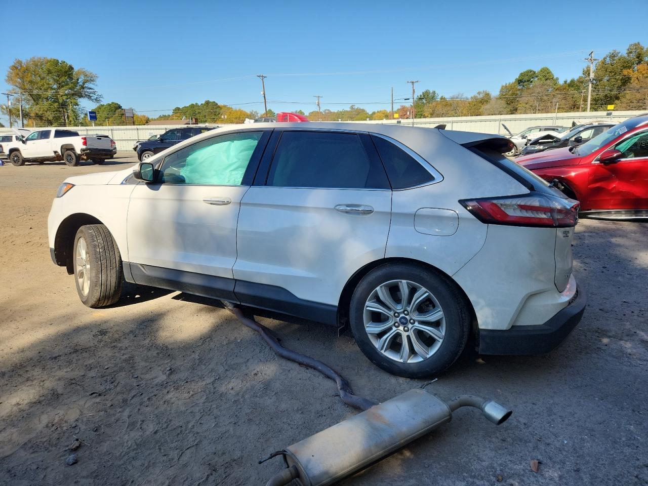 2021 Ford Edge Titanium - Image 2