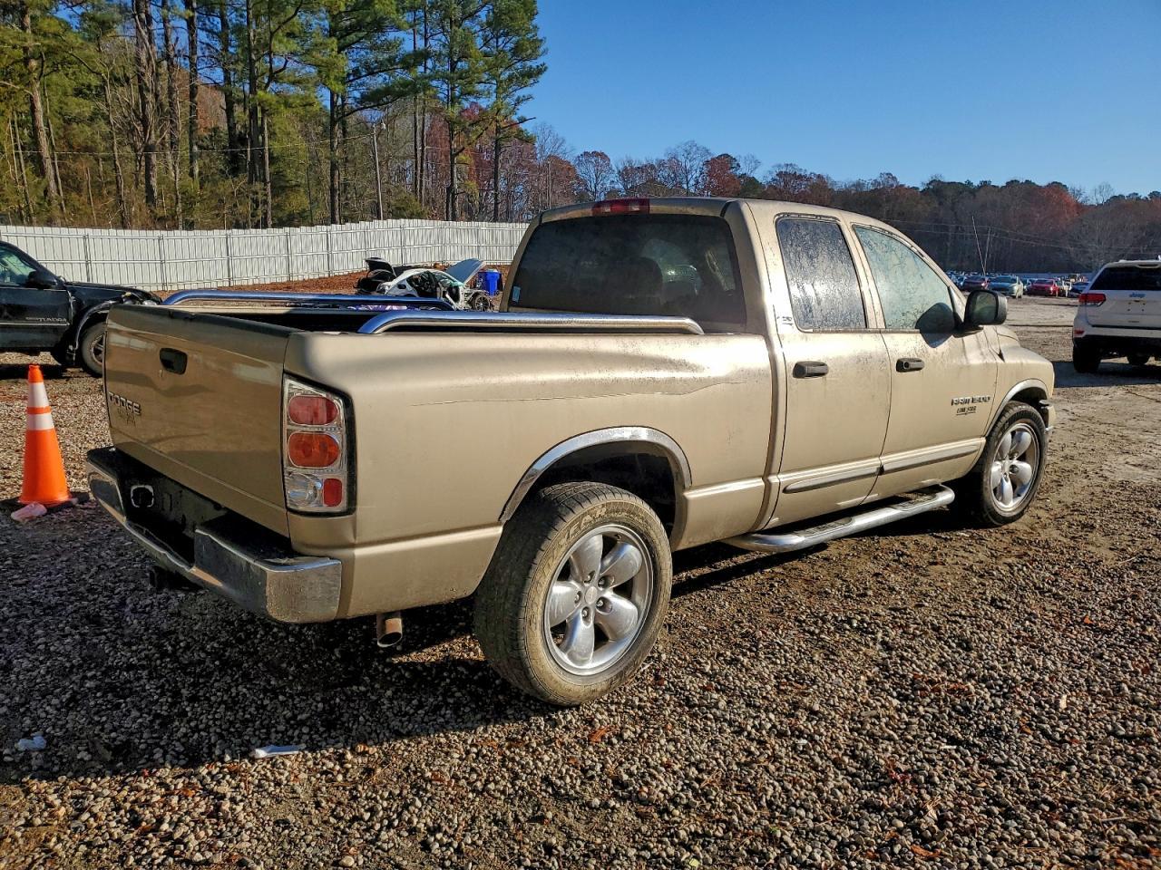2002 Dodge Ram 1500 - Фото 3