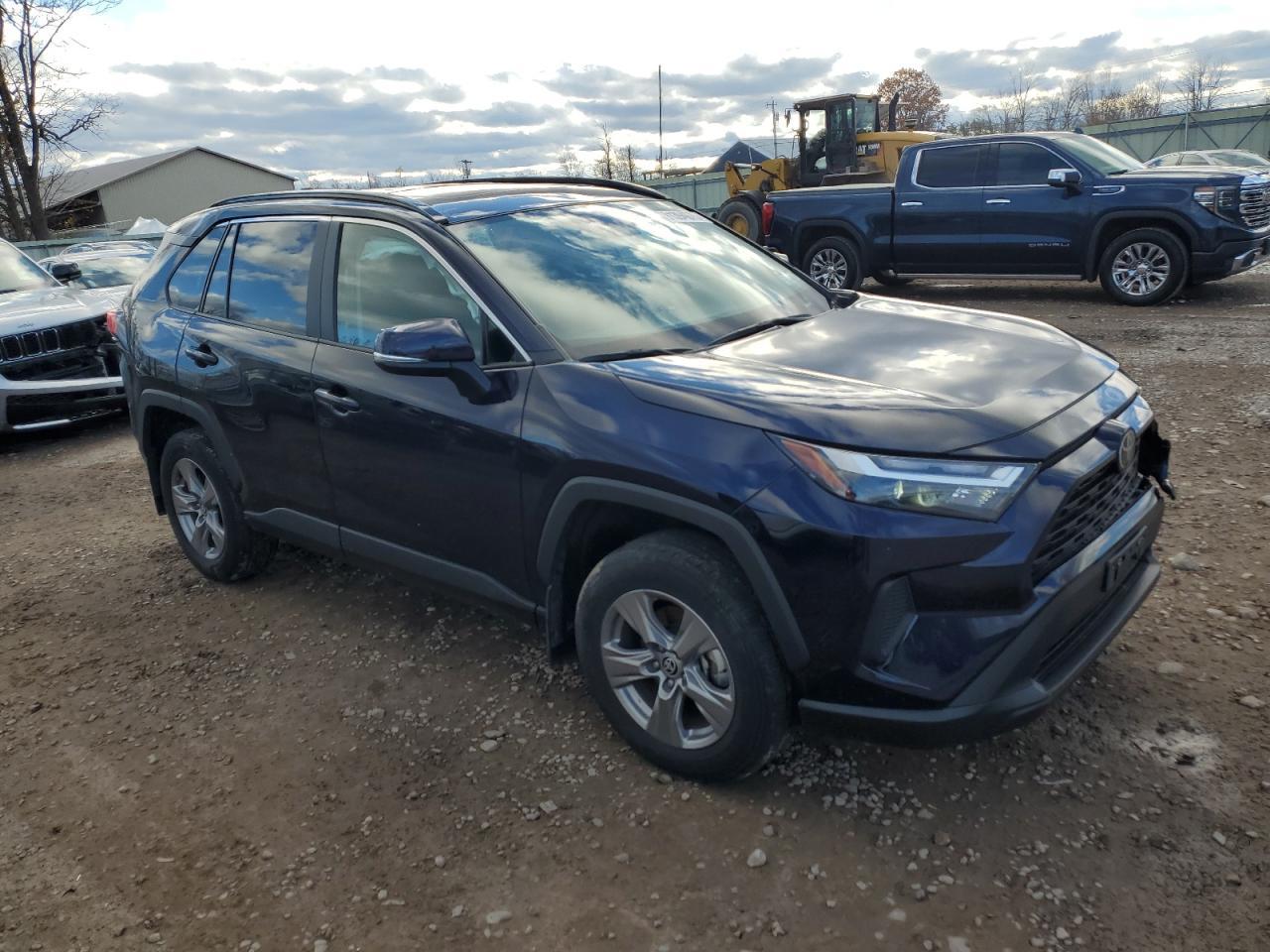2025 Toyota Rav4 Xle - Image 4