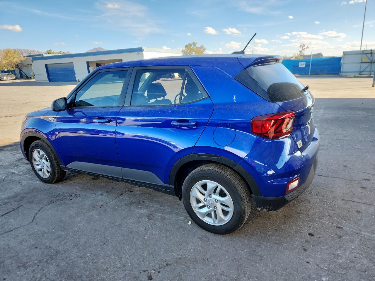 2025 Hyundai Venue Se - Фото 2