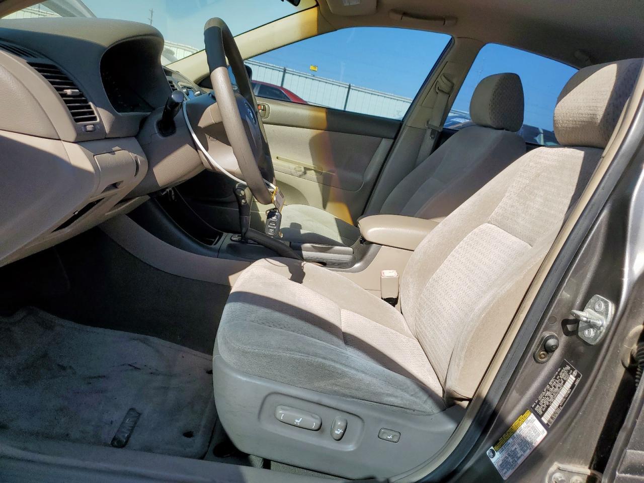 2004 Toyota Camry Le - Фото 7