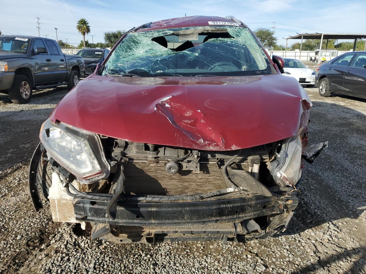 2016 Nissan Rogue S - Image 5