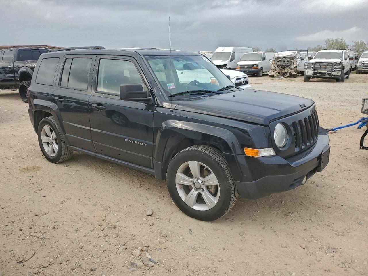 2015 Jeep Patriot Latitude - Фото 4