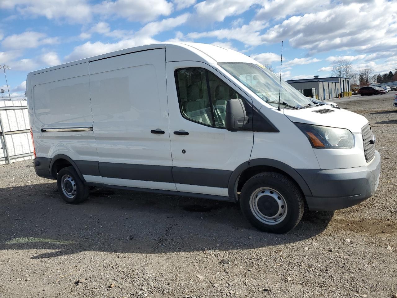 2016 Ford Transit 250 Delivery Van - Image 4