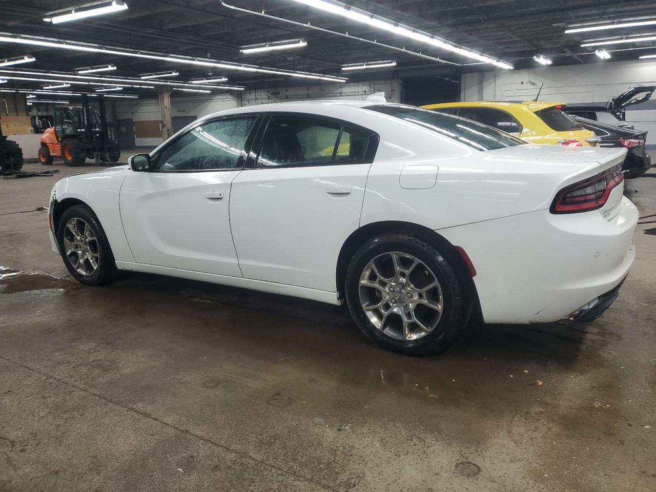 2016 Dodge Charger Sxt - Фото 2