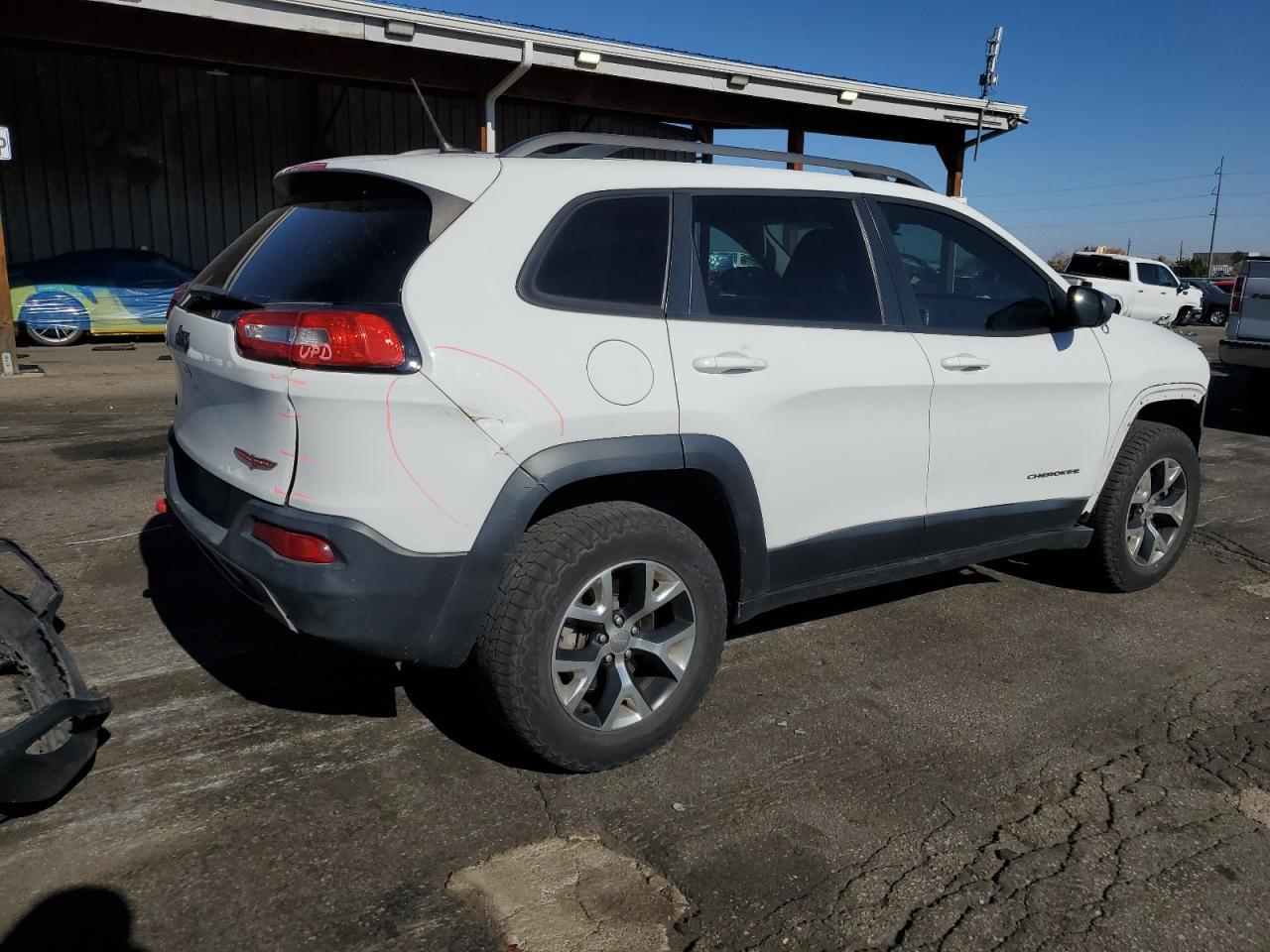 2015 Jeep Cherokee Trailhawk - Image 3