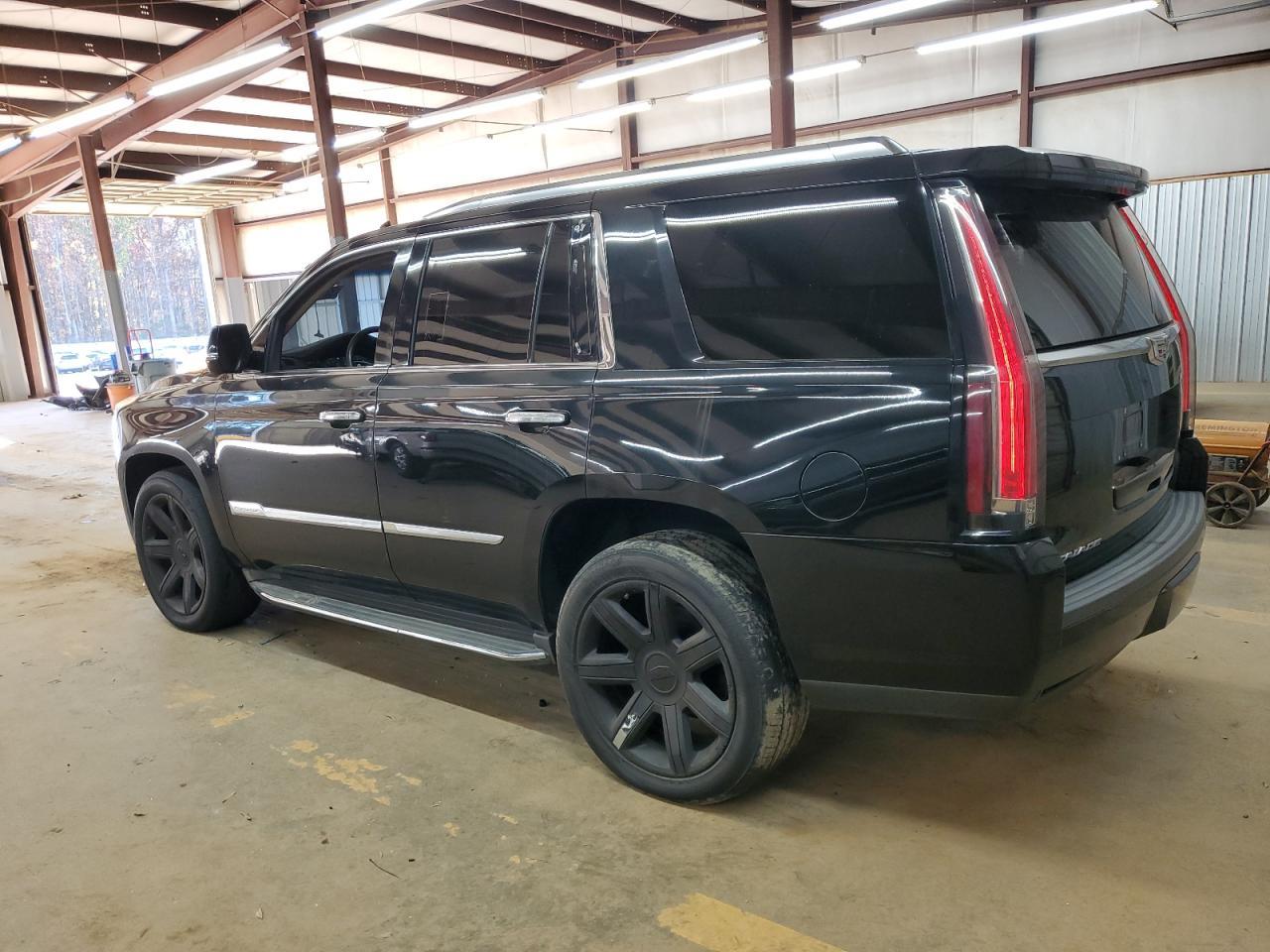 2015 Cadillac Escalade Luxury - Image 2