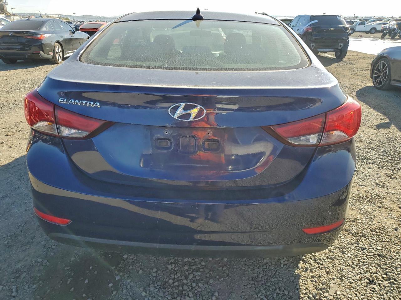 2014 Hyundai Elantra Se - Фото 6