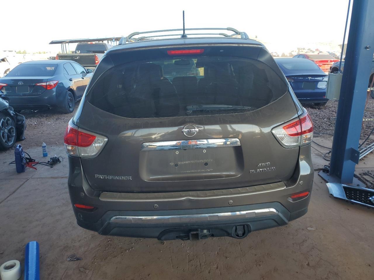 2015 Nissan Pathfinder S - Фото 6