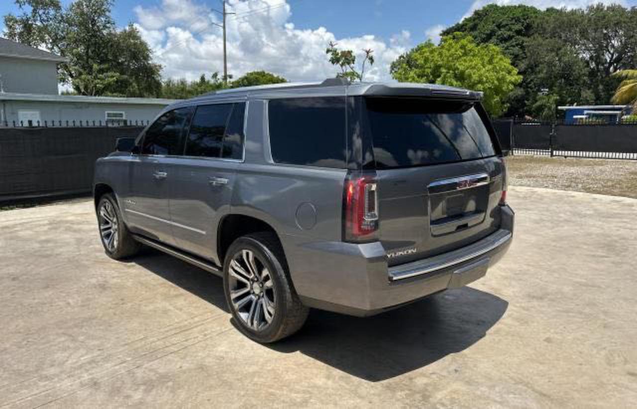 2019 GMC Yukon Denali - Фото 3