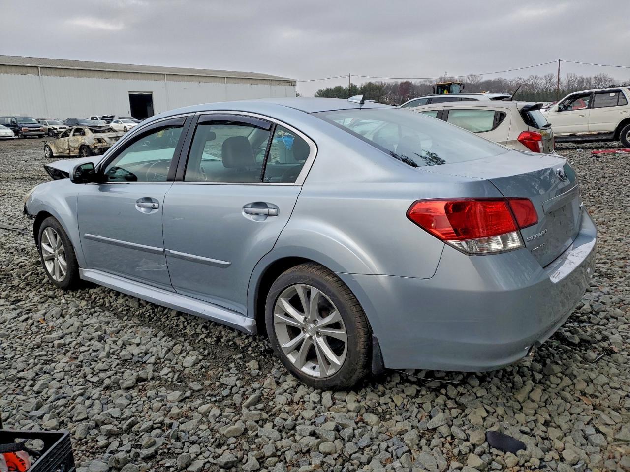 2014 Subaru Legacy 2.5I Limited - Фото 2