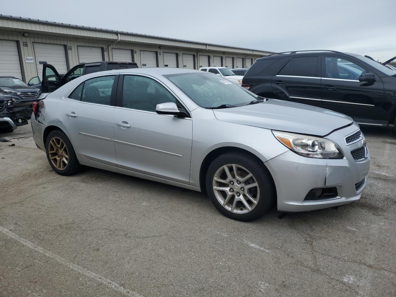 2013 Chevrolet Malibu 2Lt - Фото 4