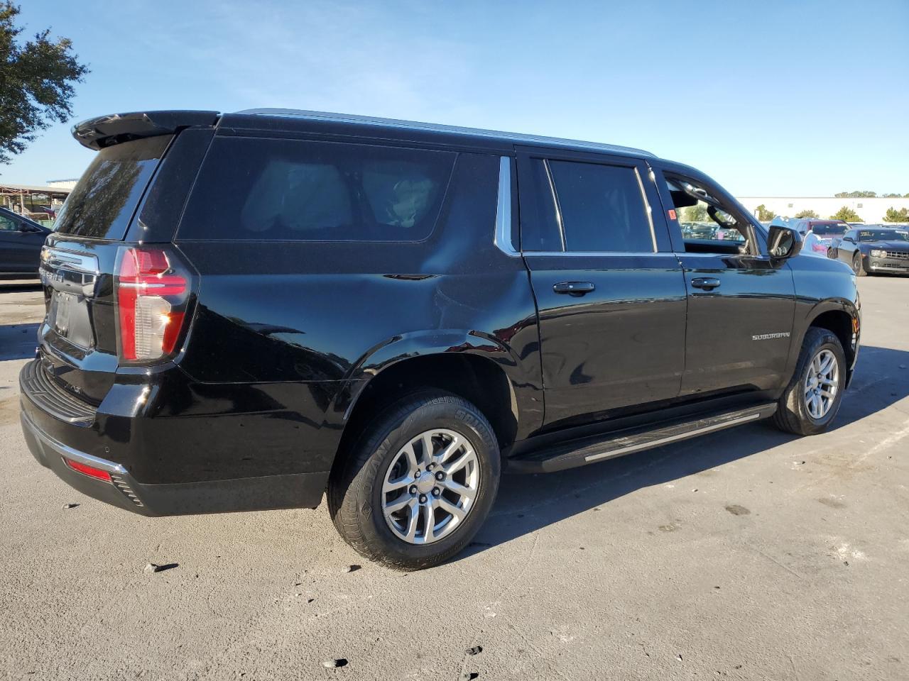 2021 Chevrolet Suburban C1500 Lt - Фото 5