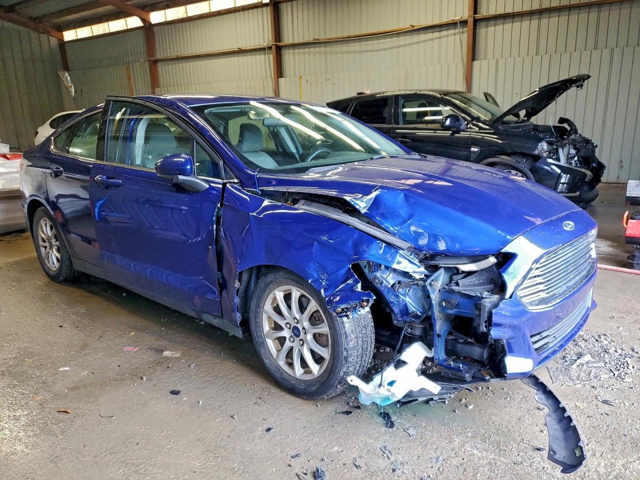 2015 Ford Fusion S - Фото 4