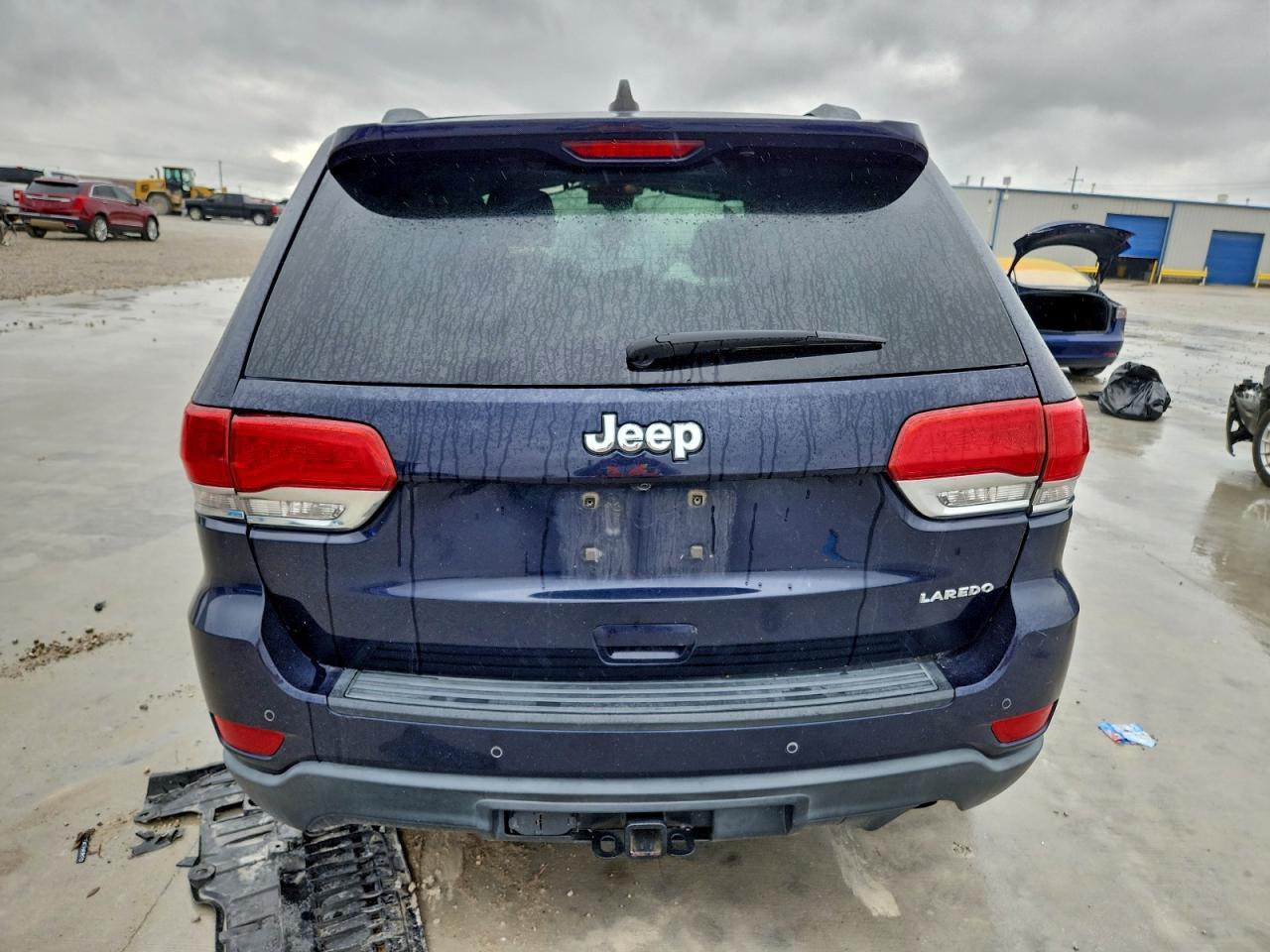 2017 Jeep Grand Cherokee Laredo - Image 6