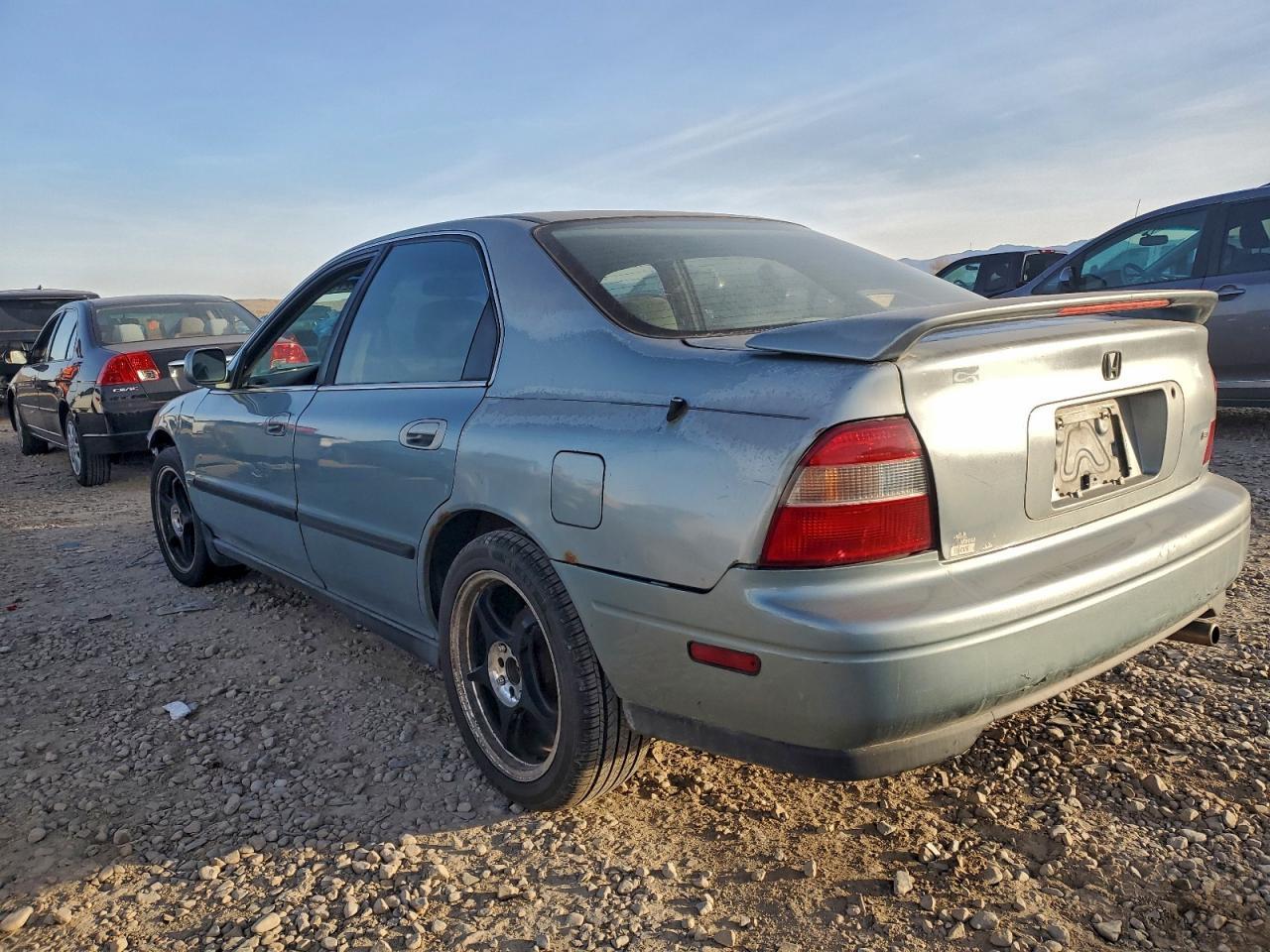 1994 Honda Accord Lx - Image 2