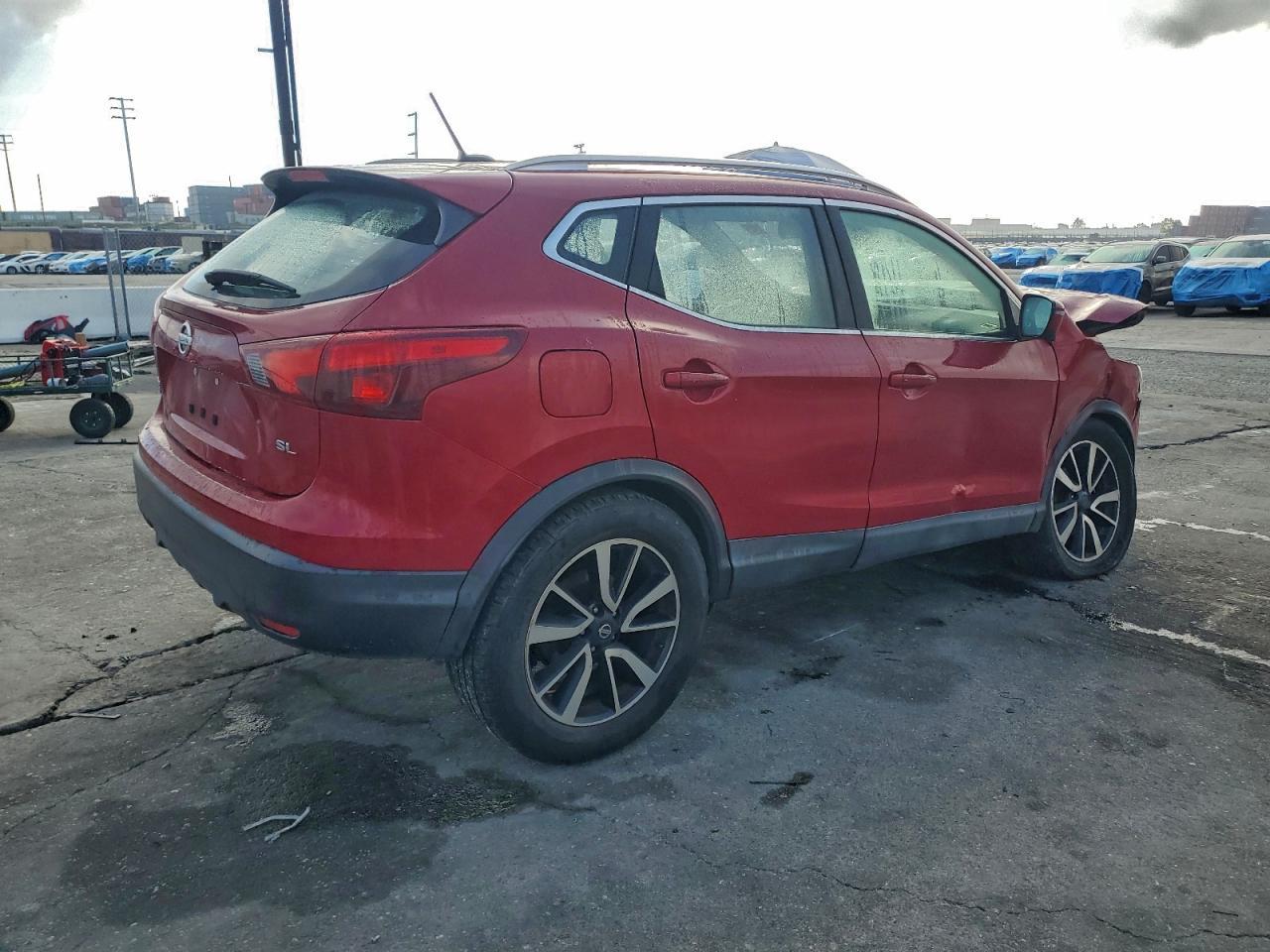 2017 Nissan Rogue Sport S - Image 3