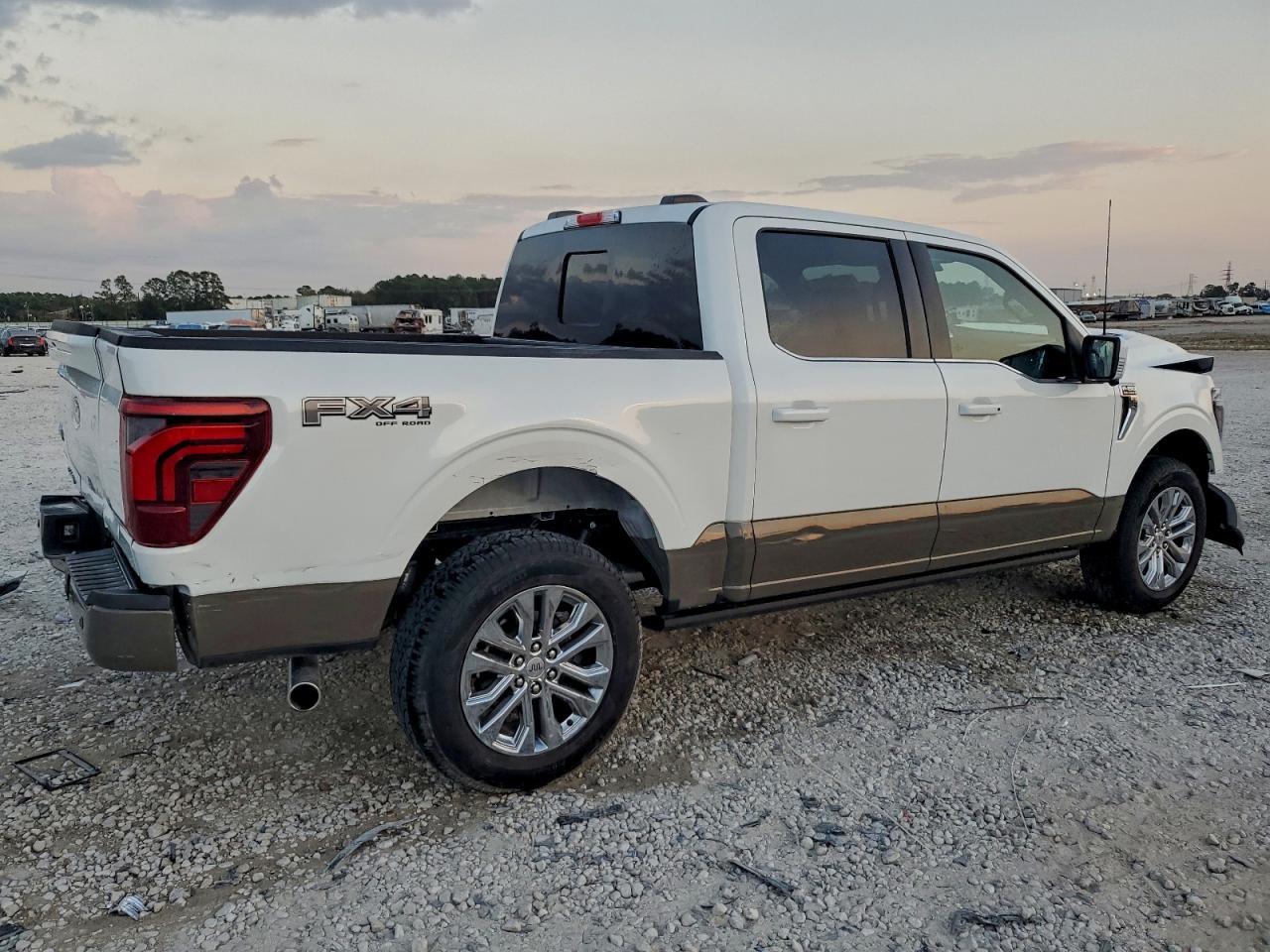 2025 Ford F150 King Ranch - Фото 3