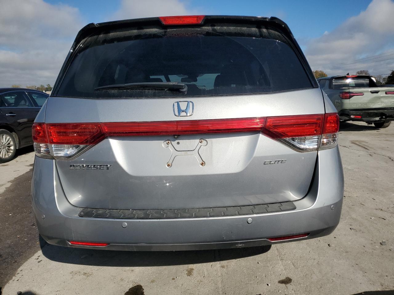 2016 Honda Odyssey Touring - Фото 6